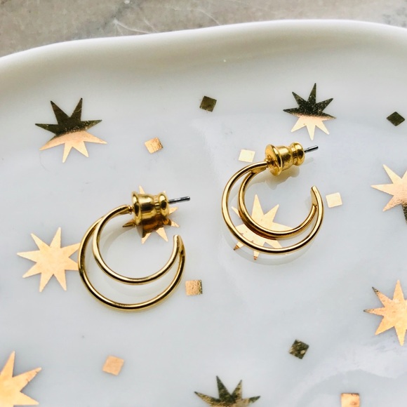 Vintage Jewelry - Vintage • Mini Moon Hoops 🌙